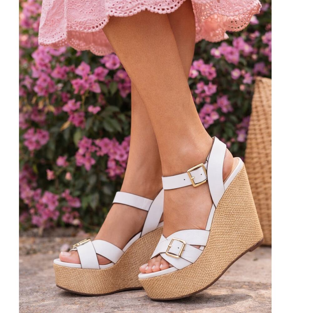 White Boho Romantic Platform Wedge Sandals‎ Feminine Barbiecore Resort Size 6